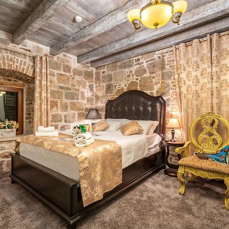 Heritage Palace Varos - Mag Quaint & Elegant Boutique Hotels Split Exterior foto